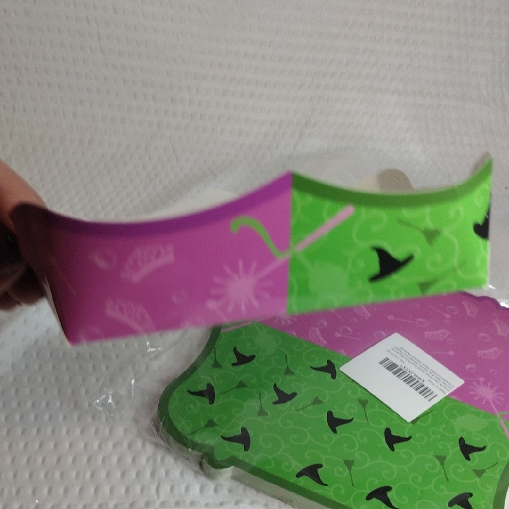 Purple and Green Decorative Wicked Paper Boats For Food/Plates - Picture 5 of 6
